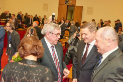 Gratulacje z-cy szefa Kancelarii Prezydenta RP min. Dariusza Młotkiewicza oraz ministra rolnictwa Marka Sawickiego.
